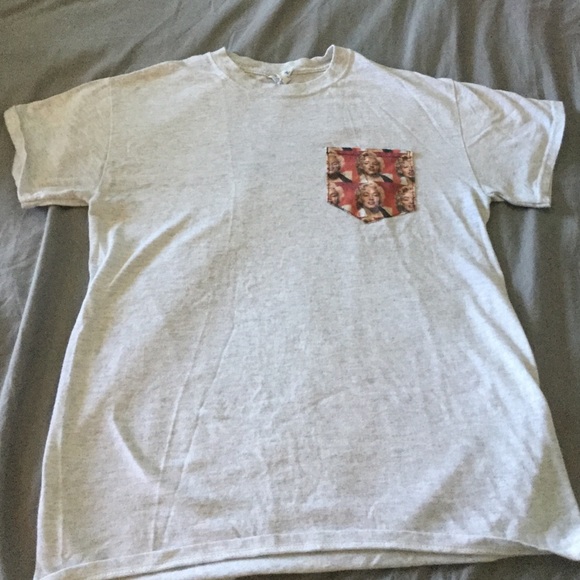 Custom made pocket tee - Picture 1 of 3