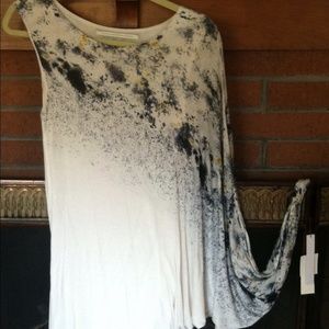 Twelfth St Cynthia Vincent 
Dramatic Sleeve Mini