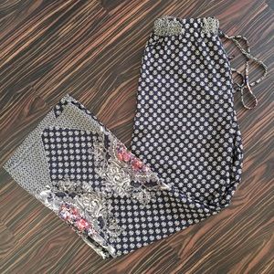 Wide leg printed chiffon pants