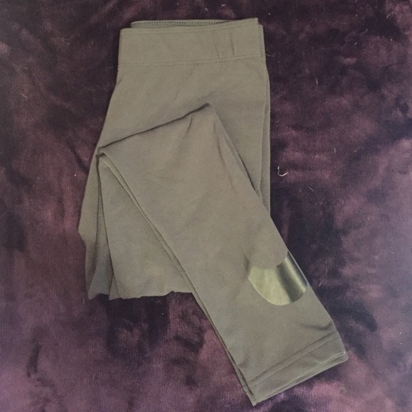 FINAL SALE Nike leggings