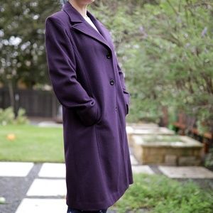 Vintage 100% Wool Mario De Pinto coat in aubergine