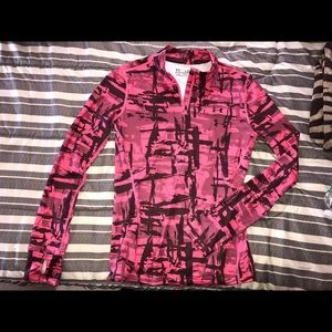 Underarmour workout top NWT size L