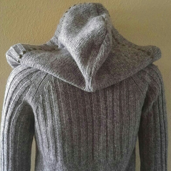 SWEATER - Picture 2 of 3