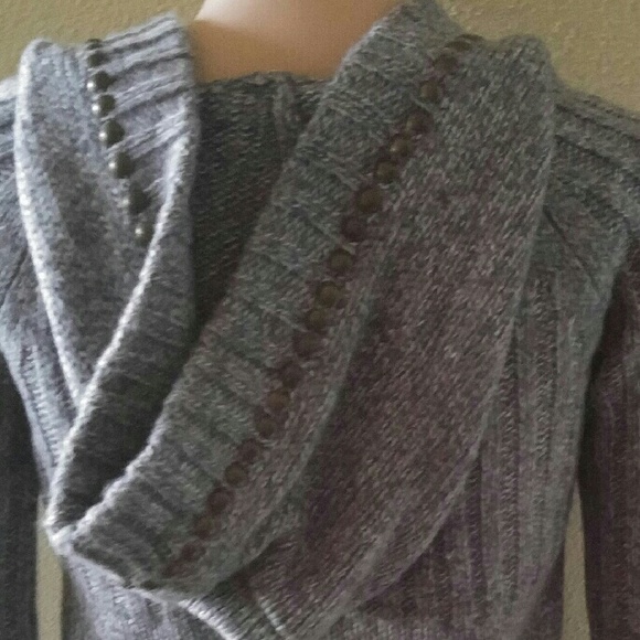 SWEATER - Picture 3 of 3