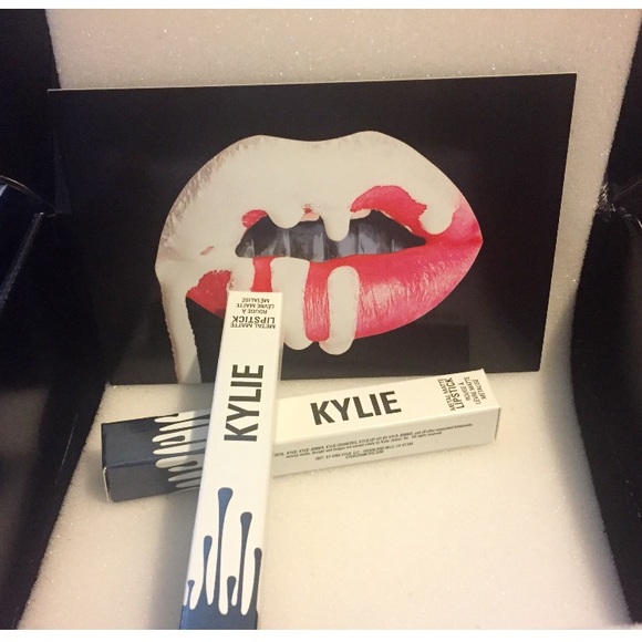 💝HP 11-8-16💝KyMajesty Metal Lipstick 💄 - Picture 4 of 4