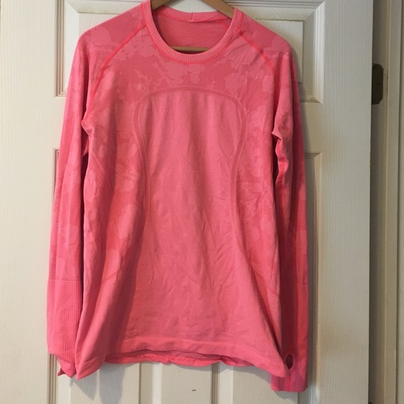 Lululemon long sleeve Swiftly tech crew