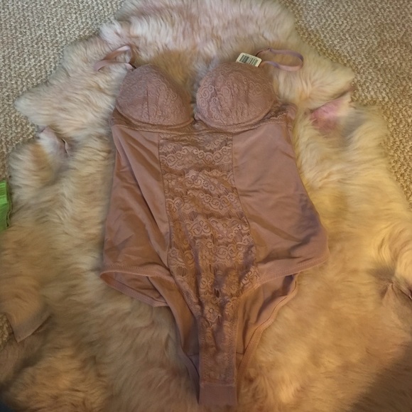 ❌❌SOLD❌❌NWT Forever21 intimate/bodysuit - Picture 1 of 3