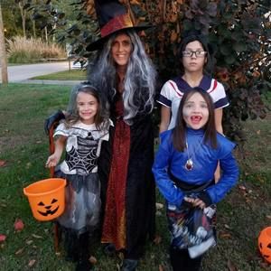 Meet your Posher, Ellen