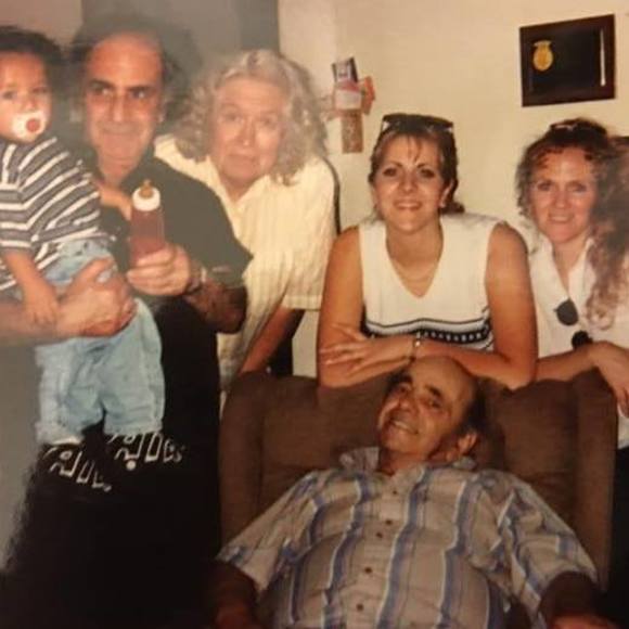 Meet your Posher, Lisa - Picture 1 of 1