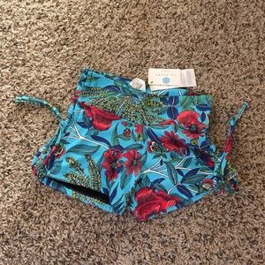 Liquido Yoga Shorts