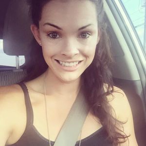 Meet your Posher, Laurie