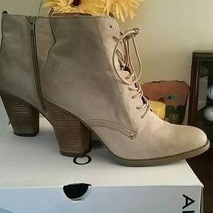 Like new boots