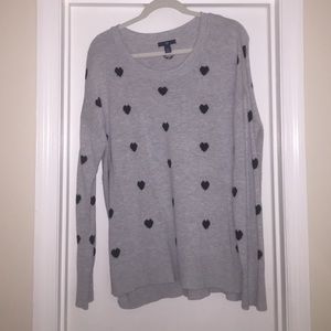 Gap long sleeve sweater. Grey with black hearts.