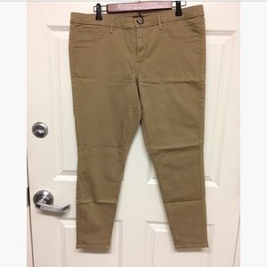 Mossimo Women's Mid-rise Khaki Jegging