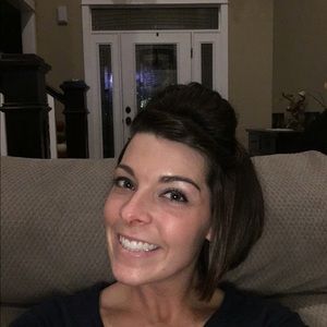 Meet your Posher, Stacie