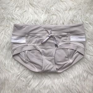 Lululemon Heat It Up Shorts