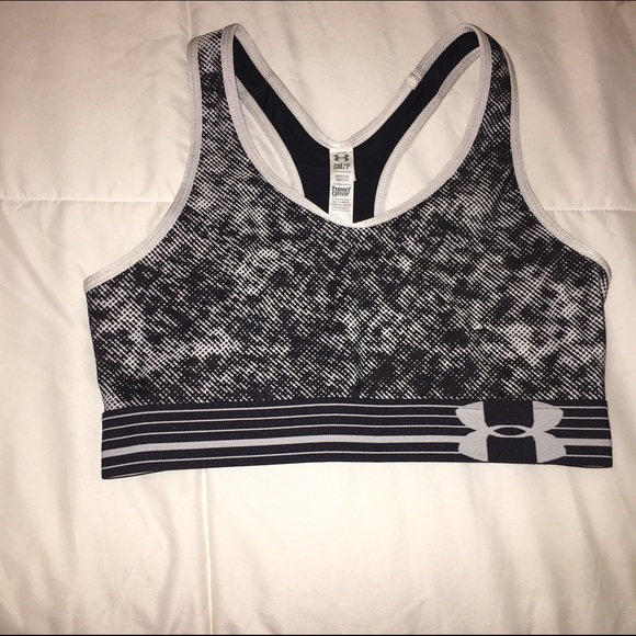 Under Armour sports bra - Picture 1 of 3