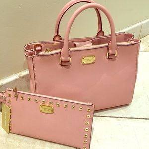 ‼️SALE‼️🎀Brand New🎀Ballet Pink Michael KORS SET