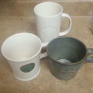 3 Starbucks Coffee mugs