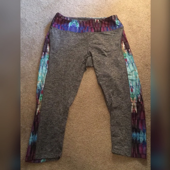 LuLaRoe Pants - Lularoe size S Jade workout capris