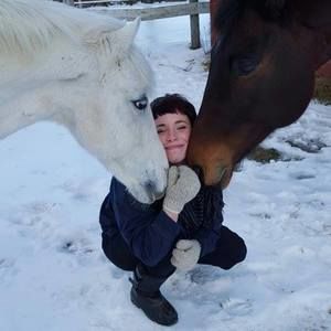 Meet your Posher, Grace