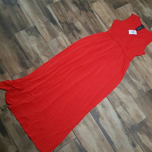 Spense Dresses & Skirts - NWT Long red dress