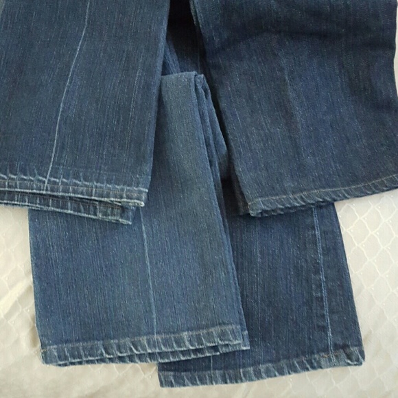 Jeans - Picture 2 of 5