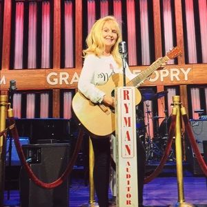 Meet your Posher, Norma