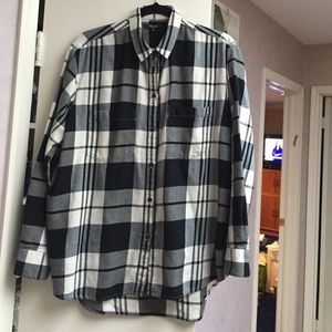 Black and White Plaid Flannel long Sleeved shirt