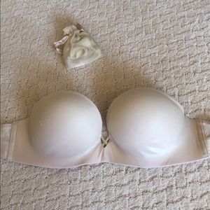Victoria's Secret Bombshell strapless bra 32B