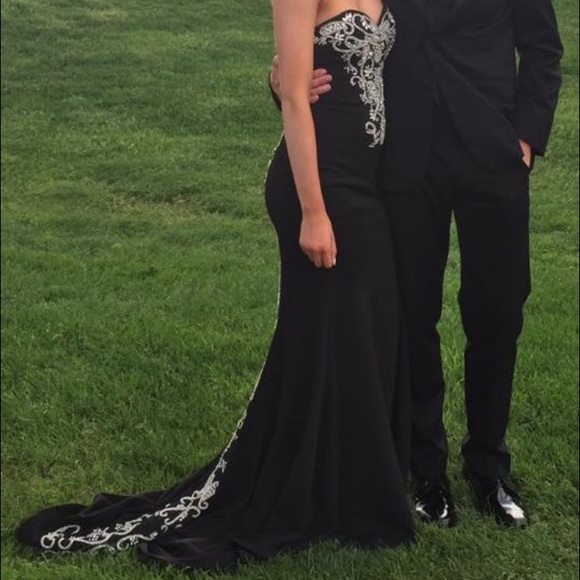 Prom Dress - Picture 5 of 9
