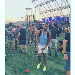 Meet your Posher, Simon