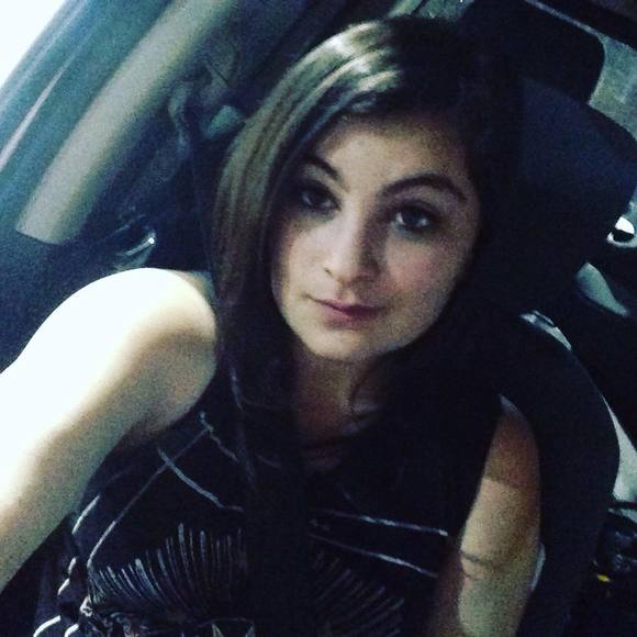 Meet your Posher, Kassie - Picture 1 of 1