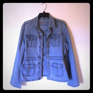 Lightweight jean jacket