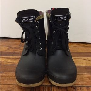 Tommy Hilfiger black rainboots