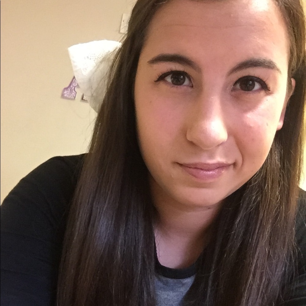 Meet your Posher, Amanda