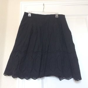 Adorable black skirt