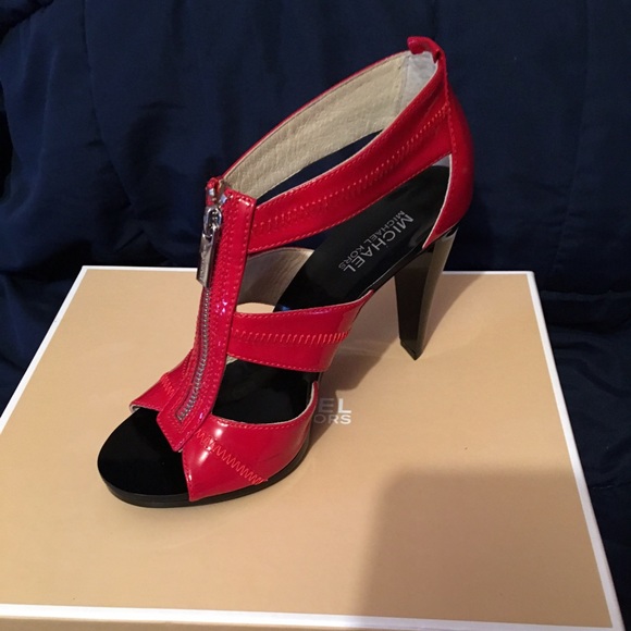 Michael Kore shoes