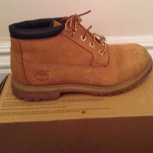 Waterproof timberlands