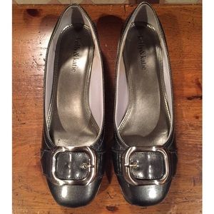 Woman's dress flats