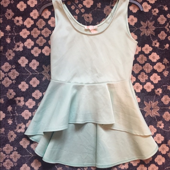 mint high low peplum top