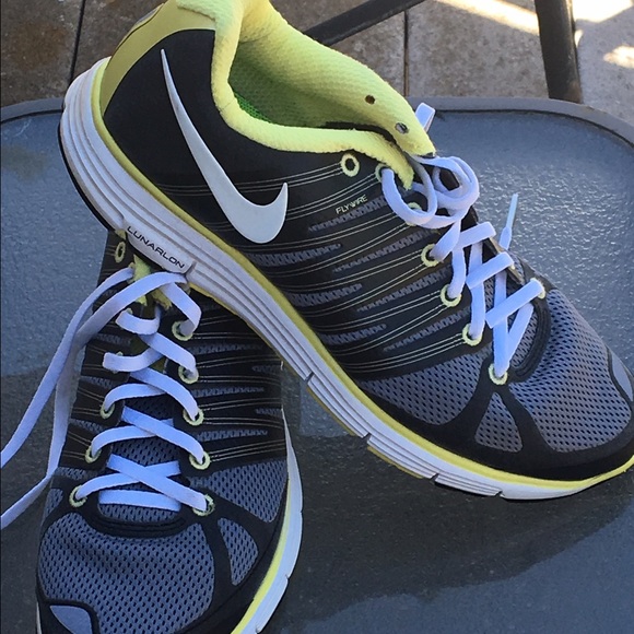 Nikes women's