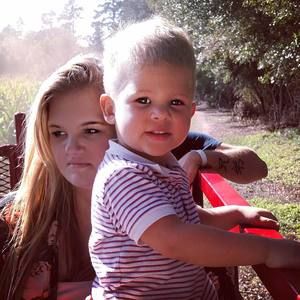 Meet your Posher, Kayla