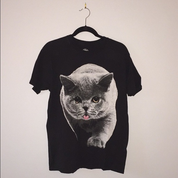 Cat tee