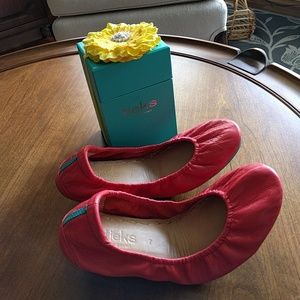 Tieks limited edition Poppy color size 7