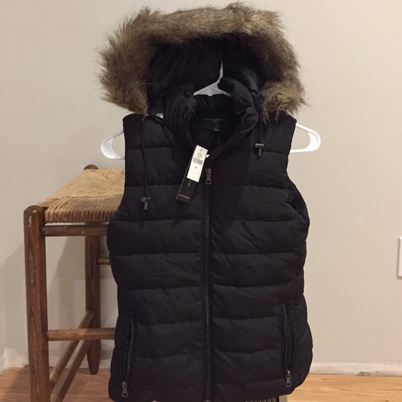 Banana Republic Puffer Vest Faux Fur Zip Off Hood