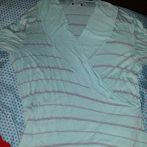 Mint crossover top mint color