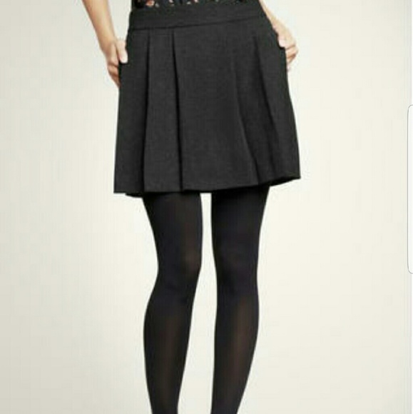 Gap Dresses & Skirts - Gap pleated gray skirt