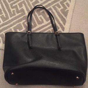 Black tote