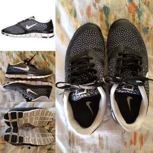 Nike Free 5.0 Sneakers